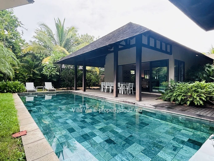 Grand Gaube - 4-bedroom ensuite villa with swimming pool