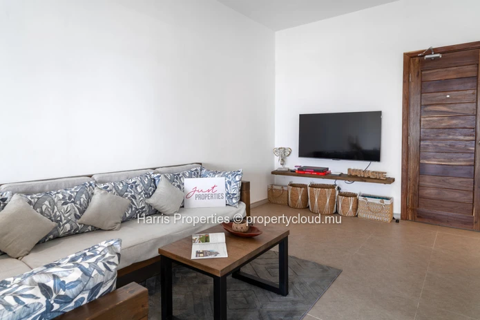 Superbe appartement en bord de mer situé dans un complexe sécurisé à Trou d’Eau Douce disponible à louer