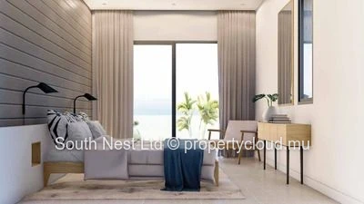 Seaview 3-bed apartment