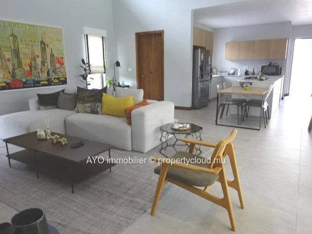 Villa de 3 chambres joliment meublée avec piscine