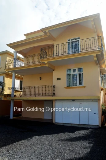 Pereybere – Maison à vendre – Pam Golding Mauritius