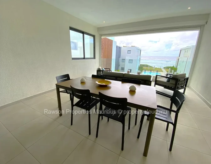 Amazing Beach Front Apartment 