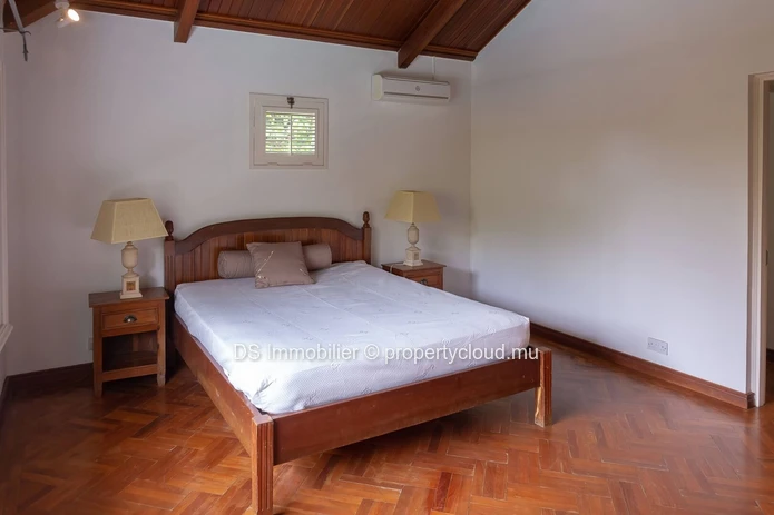 Exceptional Villa In Pointe Aux Canonniers – Near The Sea