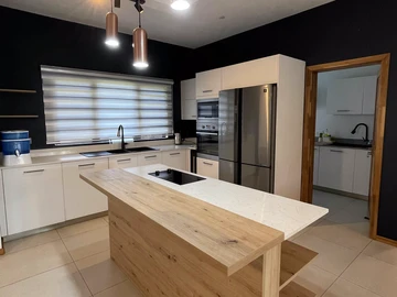 4 Bedroom Villa