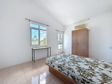 10 Bedroom Apartment