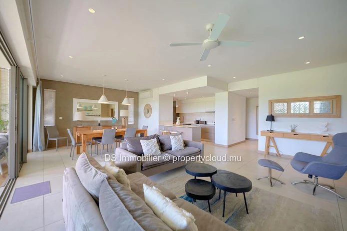 Appartement De 2 Chambres Accessible Aux Etrangers Sur Le Golf De Mon Choisy Et À Pieds De La Plage
