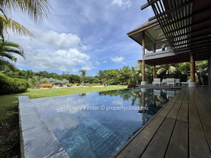 Exceptional Waterfront Villa in Mauritius' Premier Residential Marina