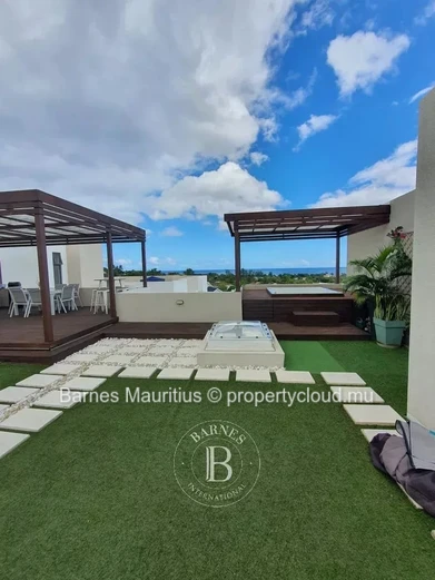 TAMARIN – Beautiful penthouse with sea view – 3 bedrooms