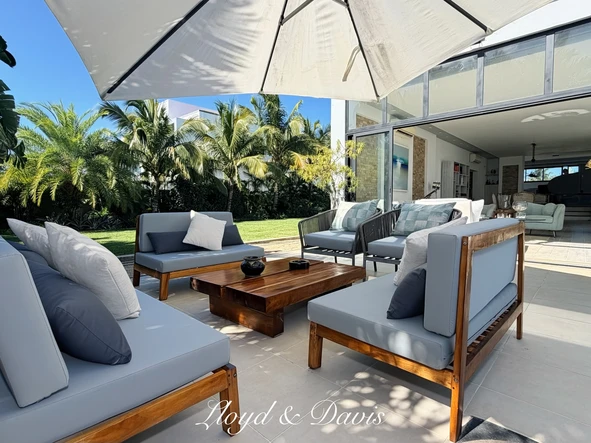 4 Bedroom Villa