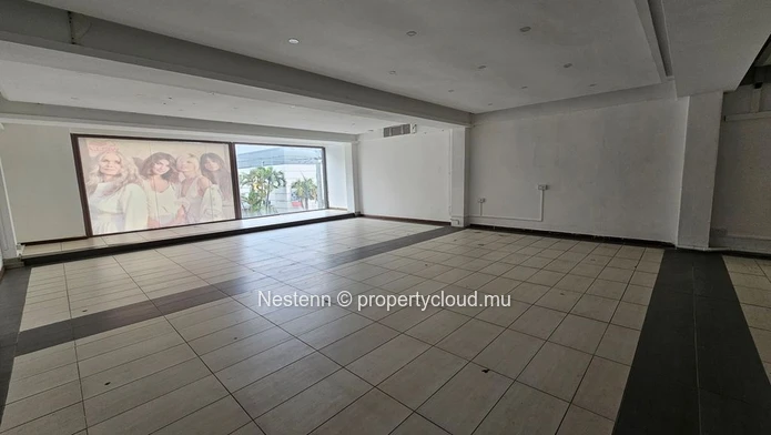 Espace commercial de 175m²