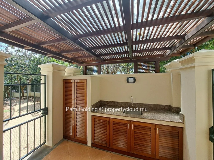 Piton - Maison à vendre – Pam Golding Mauritius