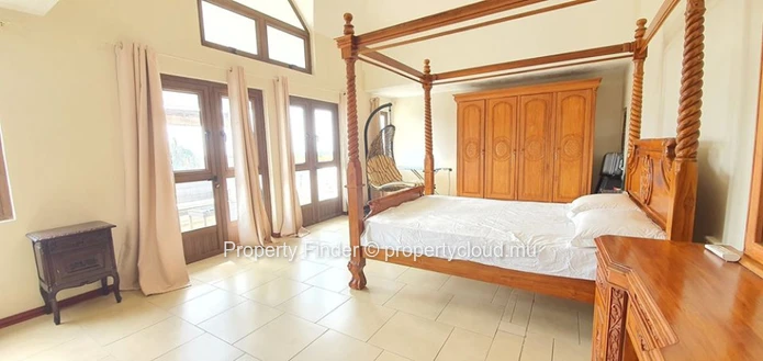 Villa de luxe à vendre dans l'Est