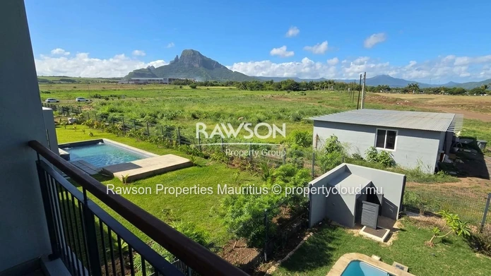 Modern 4-Bedroom Duplex for Rent in Cascavelle, Flic en Flac