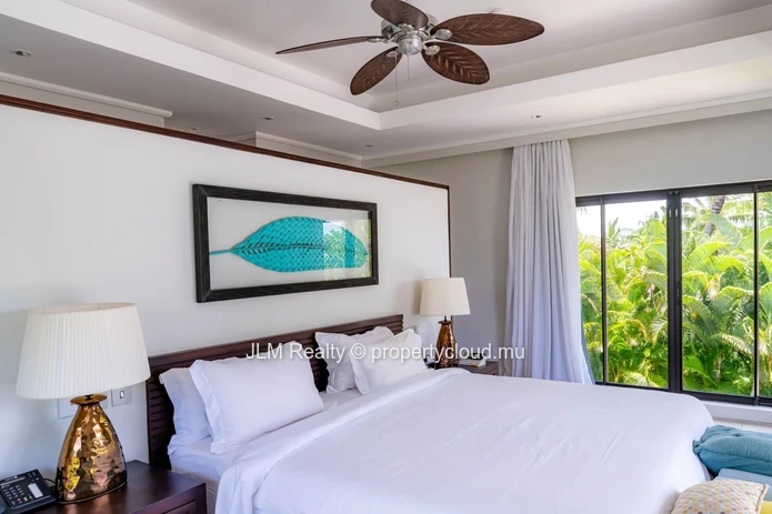 Villa de Prestige avec Vue Panoramique sur l’Océan et le Golf dans un Domaine Exclusif dans l'Est de l'Île Maurice