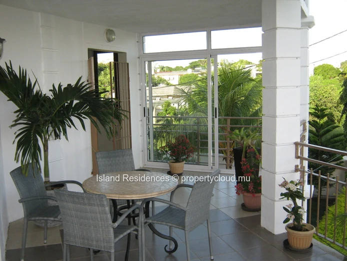 Trou aux Biches - Appartement de rez de chaussée meublé proche de la plage et de commodités