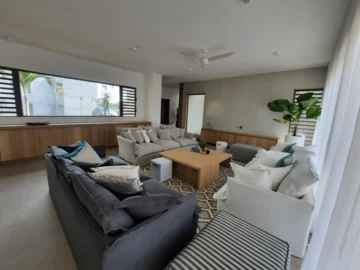 4 Bedroom Villa