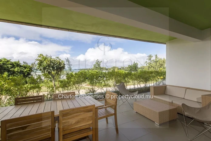 Prestige apartment with sea view on the North-East coast