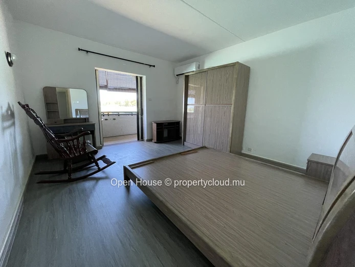Waterfront apartment for sale in Grand Baie, 147m², 2 bedrooms