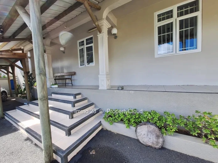 Maison / Villa - 4 chambres - Curepipe - Ref. MA68364VE