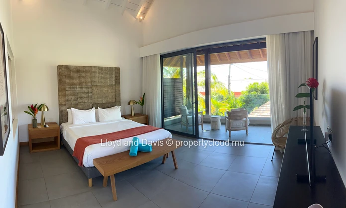 Contemporary Tropical Villa