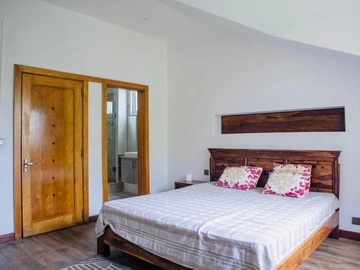 3 Bedroom Townhouse, Duplex