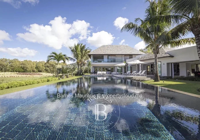 ANAHITA GOLF RESORT – Villa de 5 chambres avec une vue mer exceptionnelle