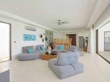 4 Bedroom Villa