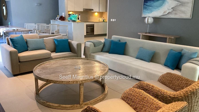 Luxueux Appartement de 3 Chambres au Rez-de-Chaussée - Votre Oasis à Quelques pas de la Plage !