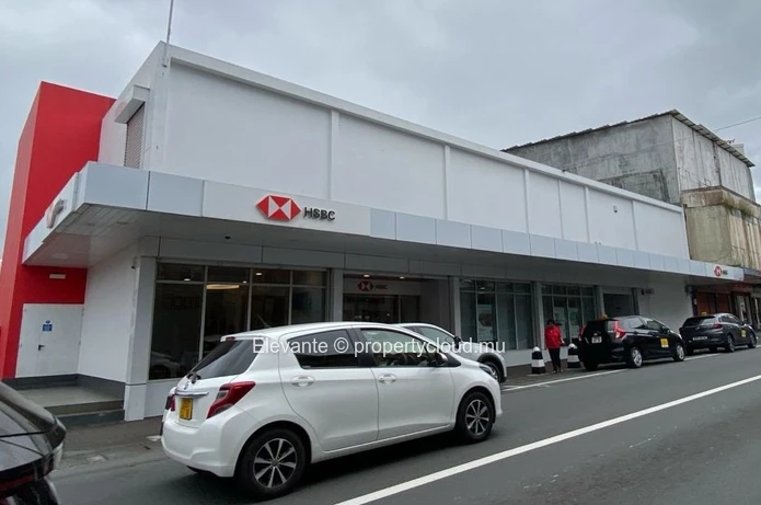 Emplacement de Choix – Bâtiments Commerciaux à Curepipe