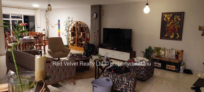 Appartement de 3 chambres à vendre - Sodnac, Quatre Bornes | 176 m² | 3 places de parking