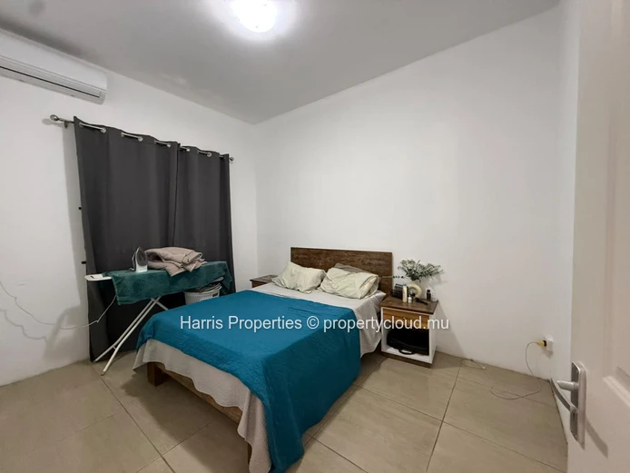 Appartement meublé au rez-de-chaussée à louer à Mon Choisy