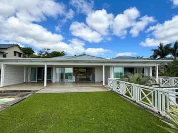 5 Bedroom Villa