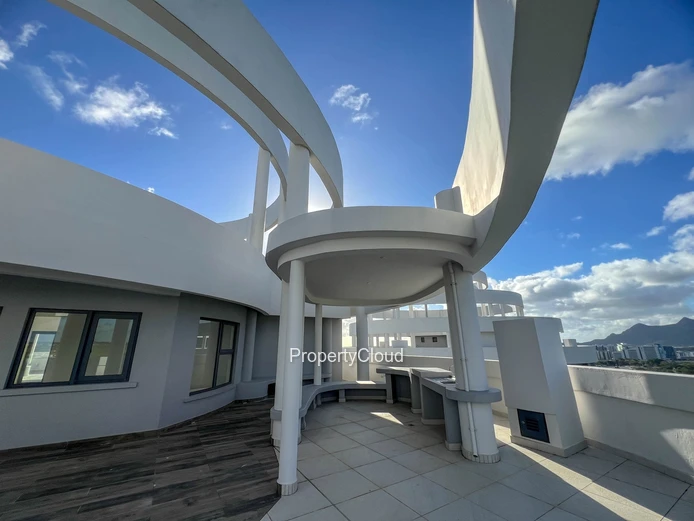 A Louer - Appartement De 3 Chambres - Sky Garden - Trianon