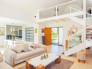 4 Bedroom Villa