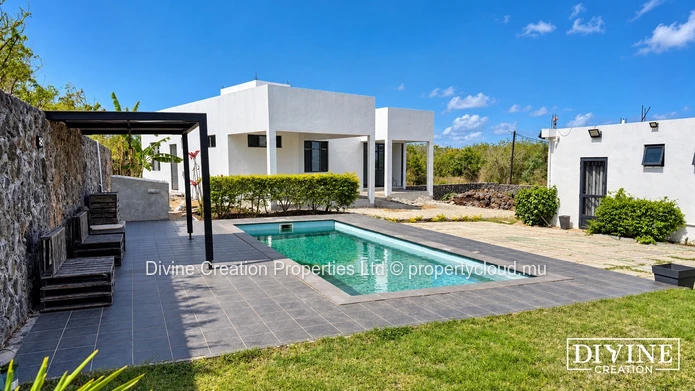 Spacious House For Rent – Calodyne, Grand Gaube