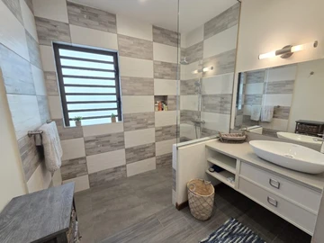 Appartement de 3 Chambres
