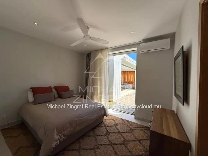Elegant Villa in a Residential Area – Forêt Daruty