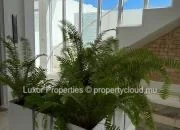 Discover this beautiful and well-maintained 2-bedroom apartment
