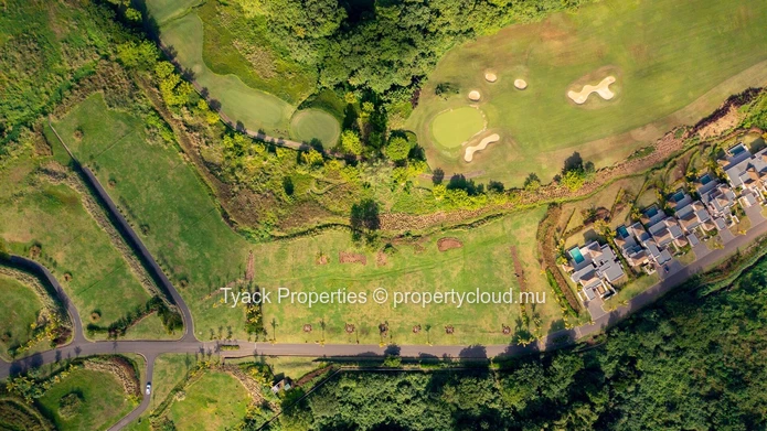 Terrain IRS à Vendre à Villa Valriche, Bel Ombre – Luxe & Prestige