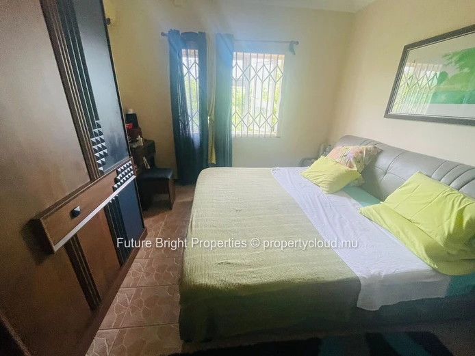 Property for Sale House Flic en Flac