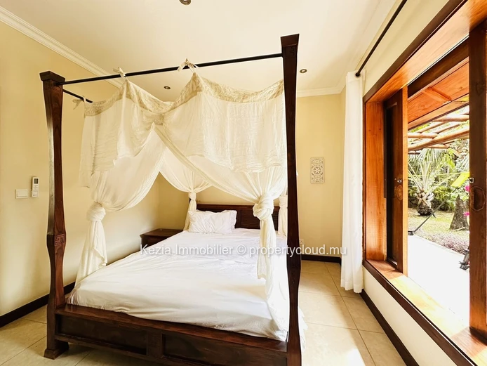 Charming And Intimate Villa