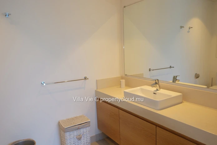 Péreybère - Spacious 3-bedroom duplex with private pool