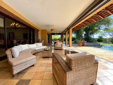 4 Bedroom Villa