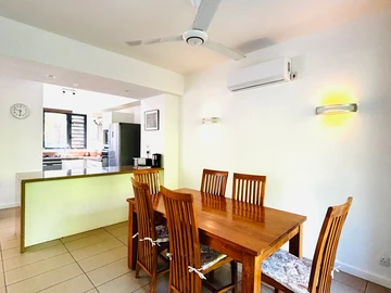 Townhouse, Duplex de 3 Chambres