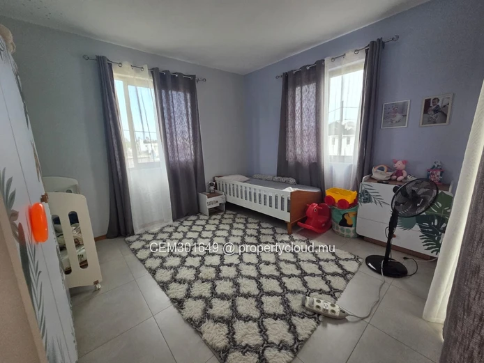 Villa élégante et moderne de 4 chambres à vendre à Grand Gaube