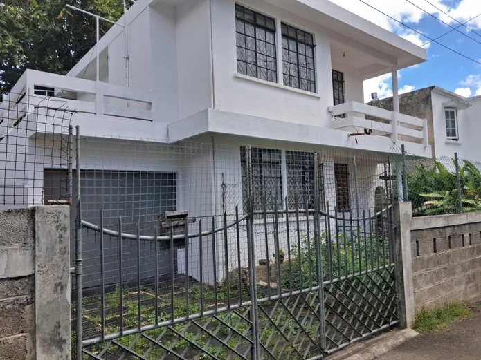 Maison individuelle dans un quartier tranquille 