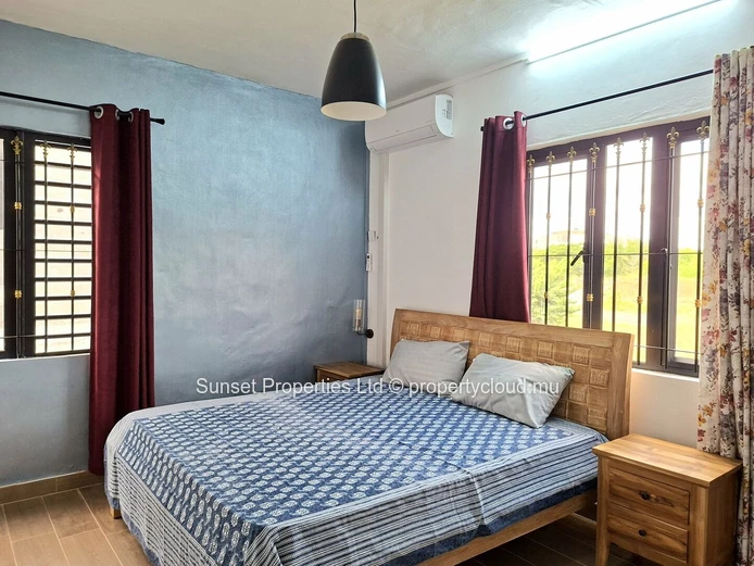Maison mitoyenne | 4 chambres | Rooftop privé