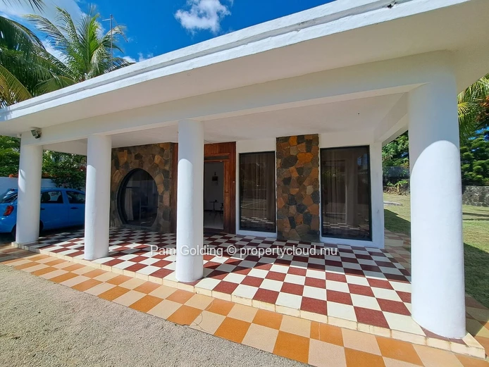 Bain Boeuf – House for rent – Pam Golding Mauritius