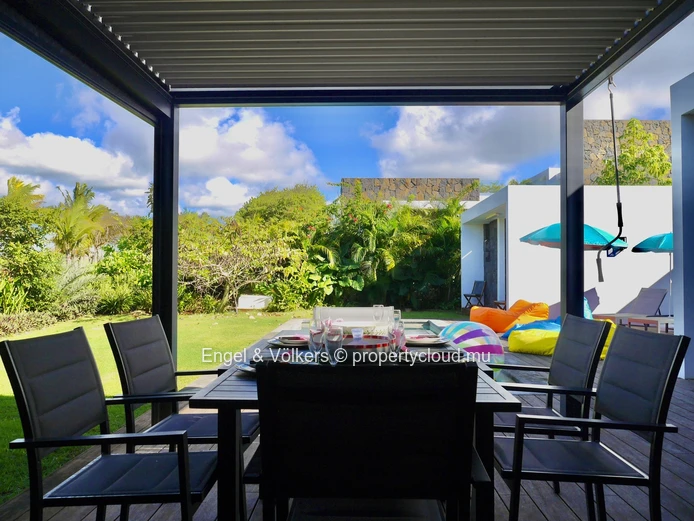 Private Golf-Front Living in the Heart of Azuri