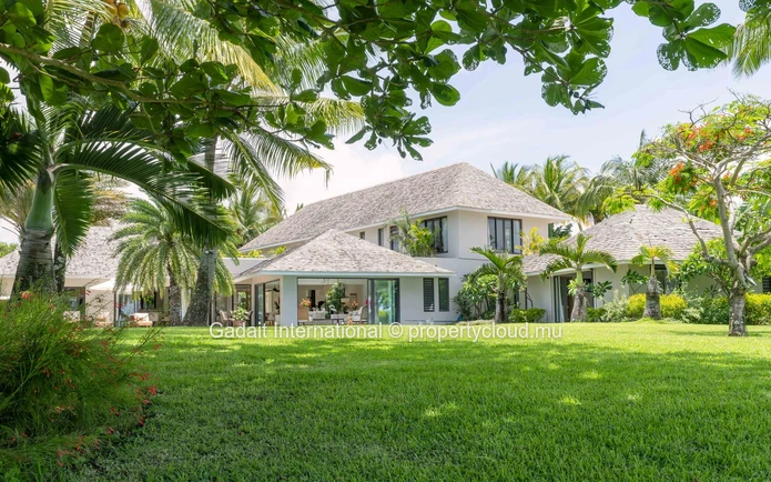 Magnifique villa avec vue sur mer et golf à vendre à Anahita Golf Resort, île Maurice